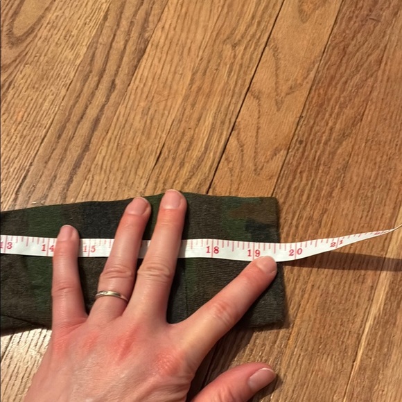 TNA Camouflage Long Sleeve Tee Green Brown - Picture 9 of 9